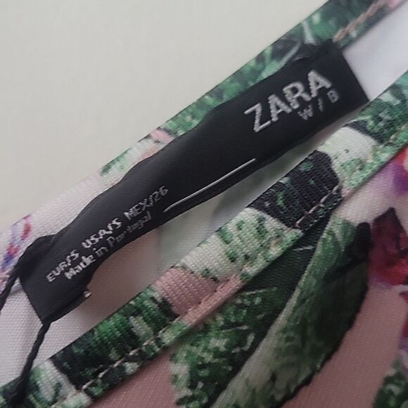 NWT Zara BodyCon Dress Pink Roses Floral Midi Sexy Fitted S Short Sleeve V Neck - Picture 3 of 8